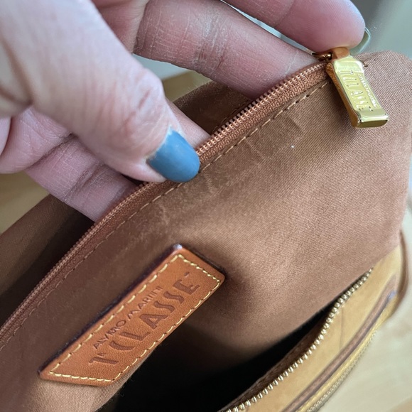 Alviero Martini Shoulder Bag (Large) - Picture 2 of 9